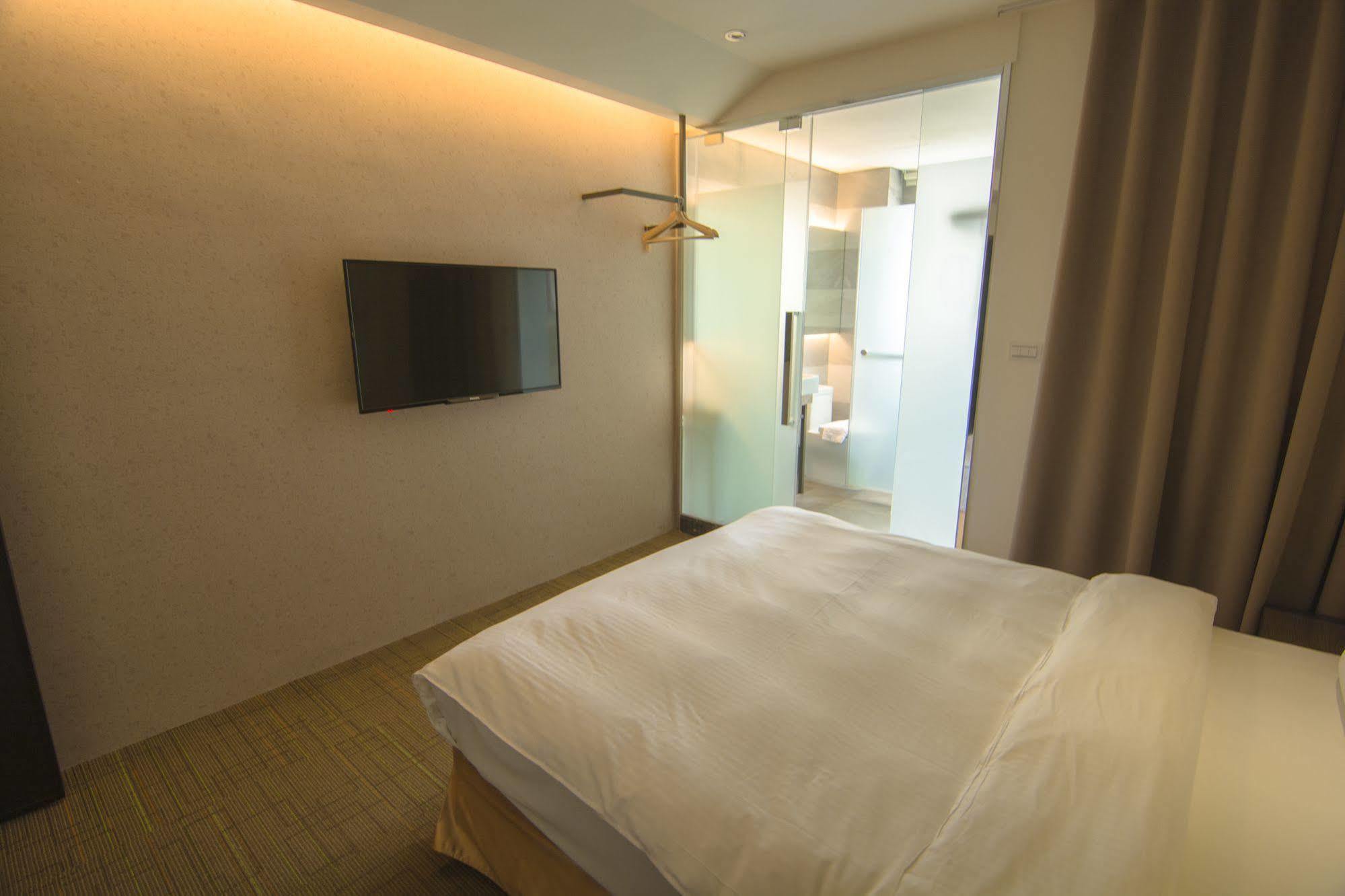 O2 Hotel Taipei Main Station Luaran gambar
