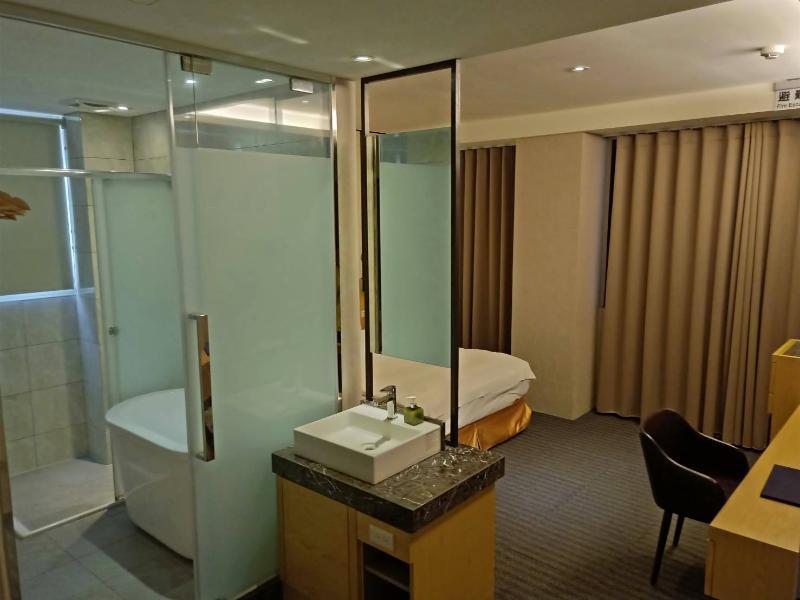 O2 Hotel Taipei Main Station Luaran gambar